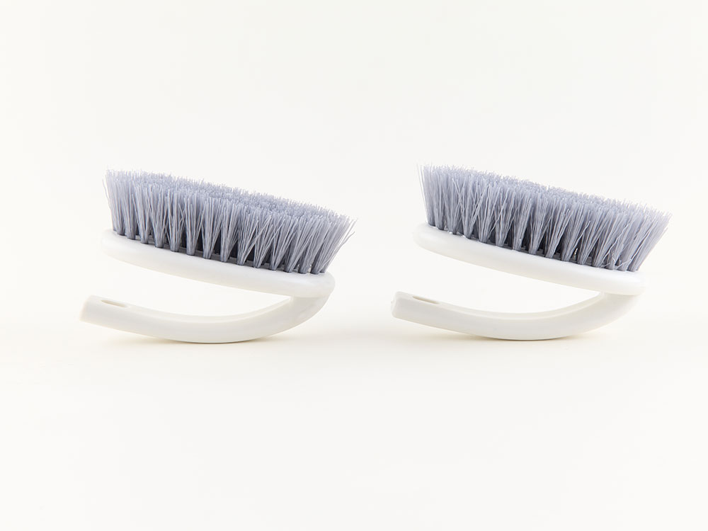 Bed brush