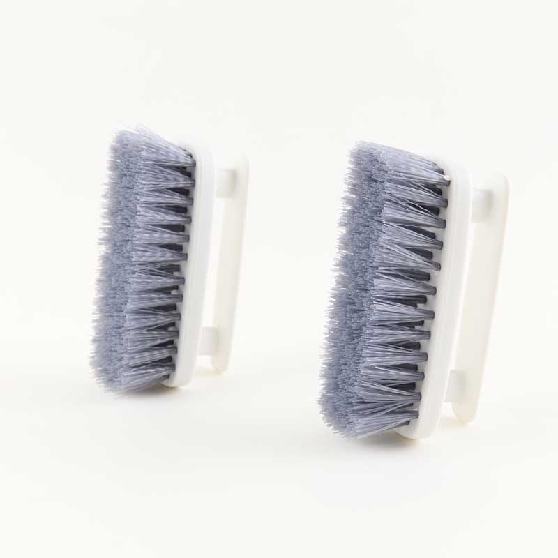 Cleaning brush with hand-protective handle