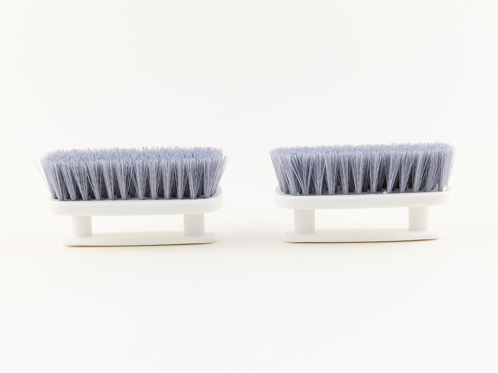 Bed brush